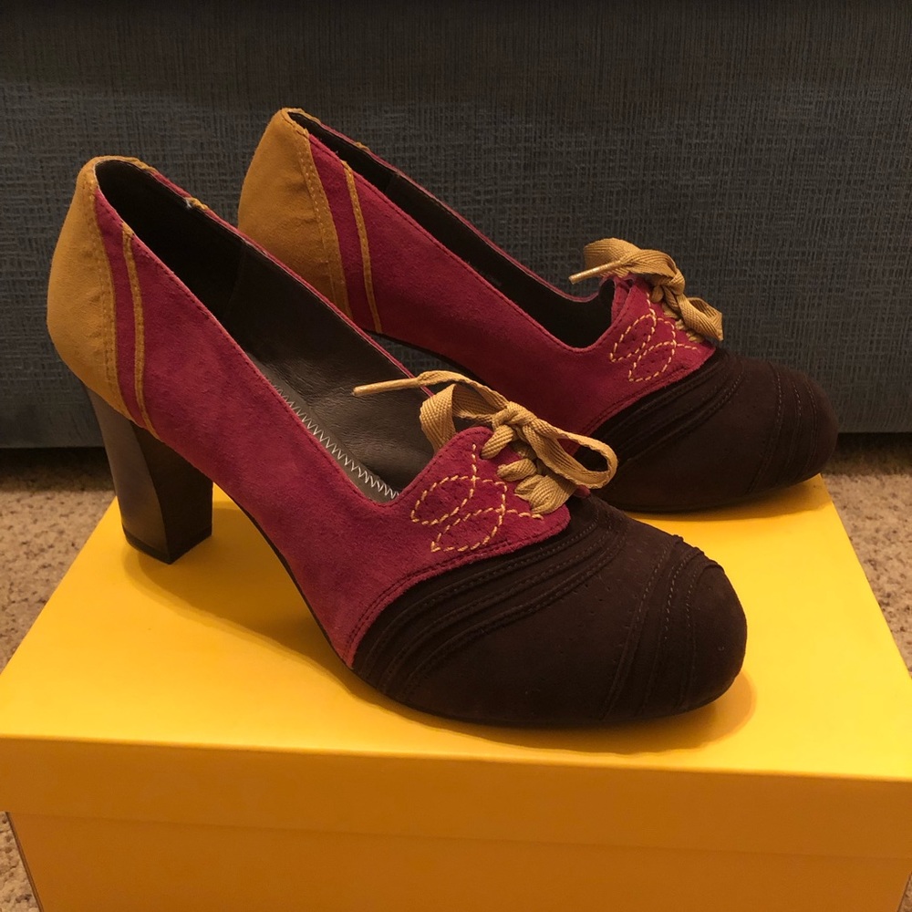 Heeled Suede Loafers NIB size 8.5 Pilcro and the Letterpress